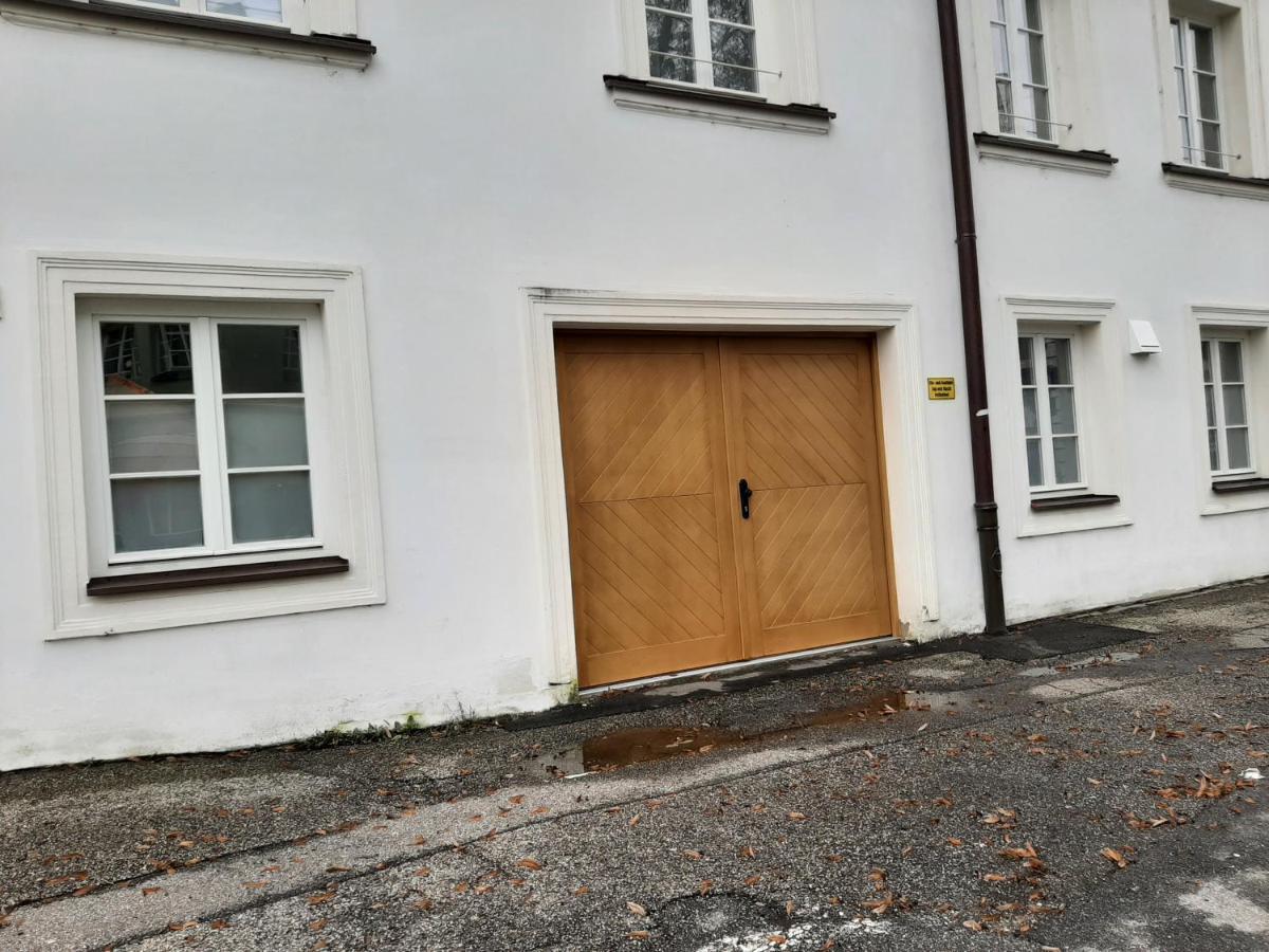 Апартаменты Zentrale Lage I Historisch I Parkplatz I Fahrradkeller Штраубинг Экстерьер фото