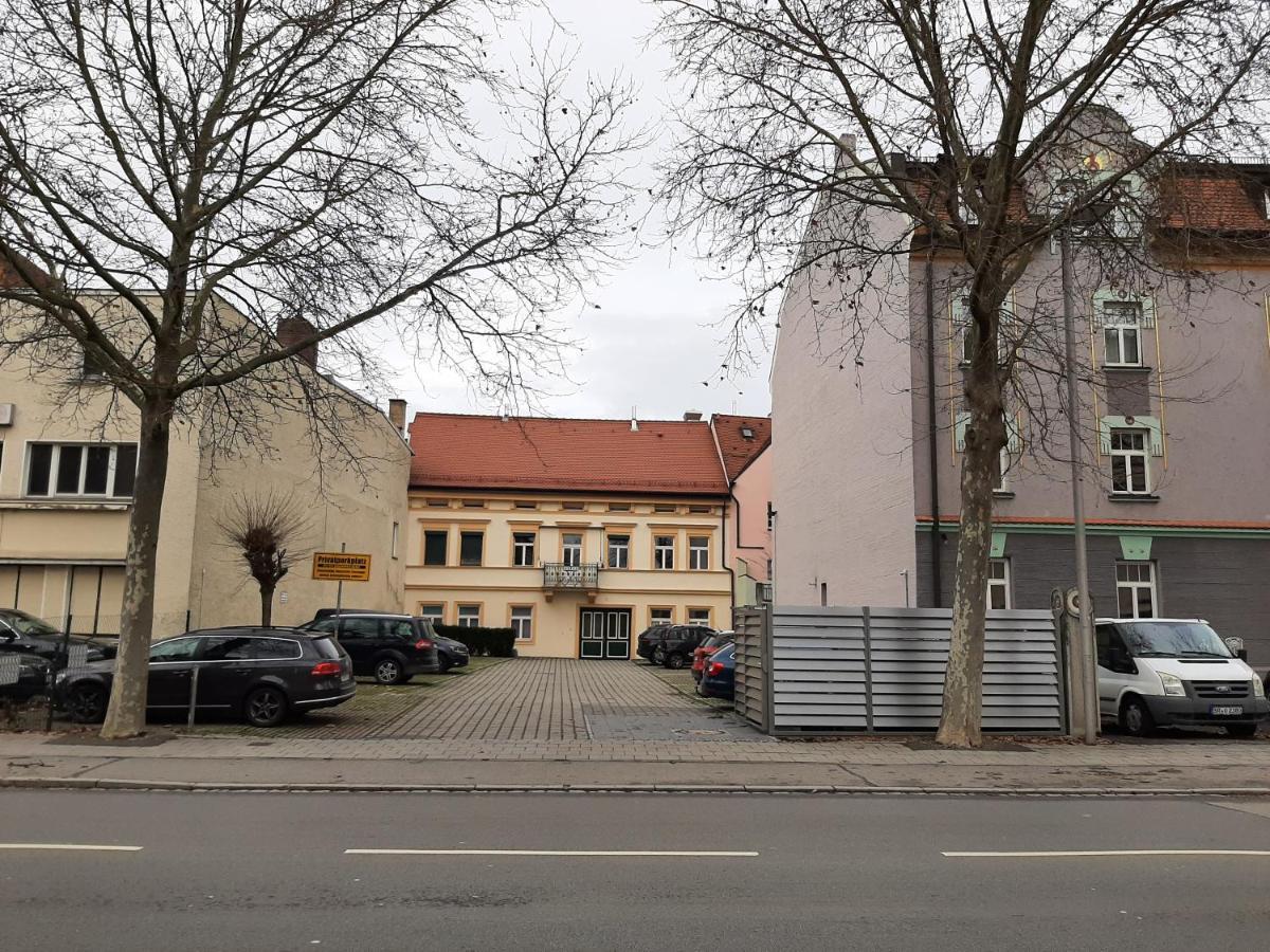 Апартаменты Zentrale Lage I Historisch I Parkplatz I Fahrradkeller Штраубинг Экстерьер фото